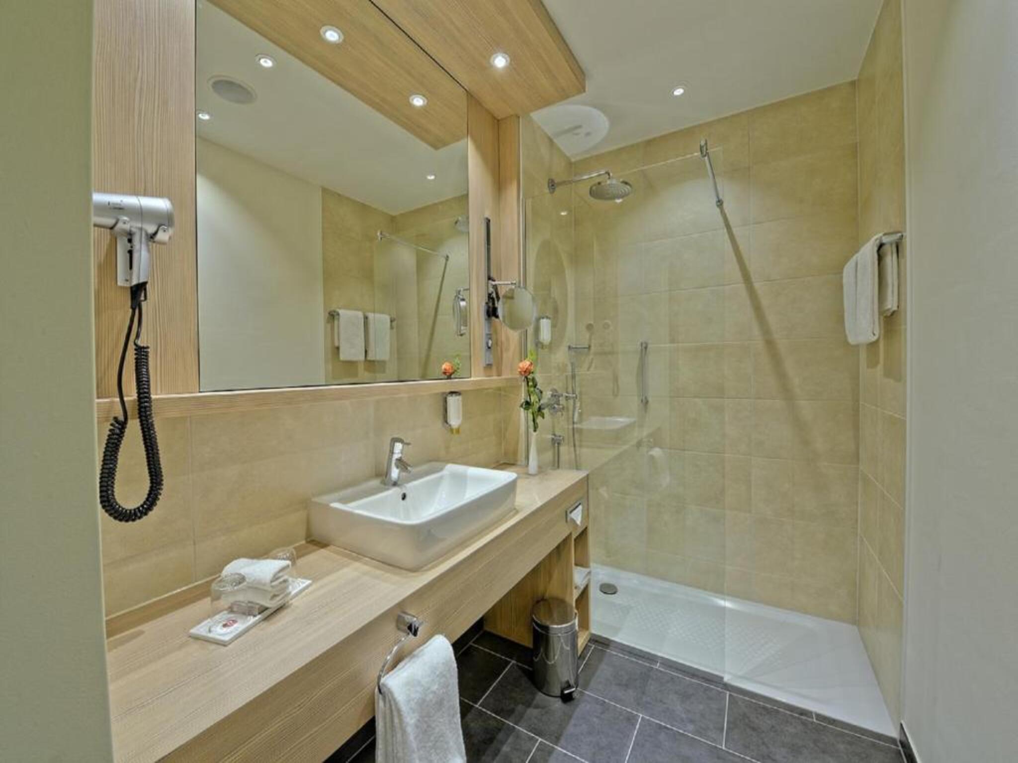 Modern Bathroom